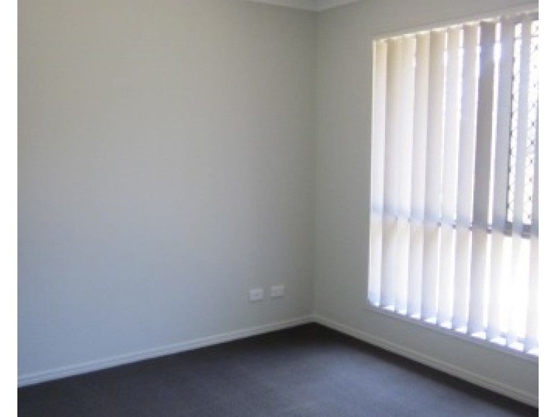 37 Conway Street, Riverview QLD 4303