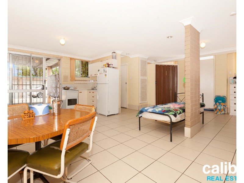 2/25 Garden Street, Greenslopes QLD 4120