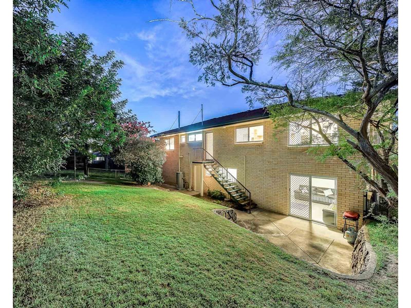 12 Bunny Street, Everton Park QLD 4053