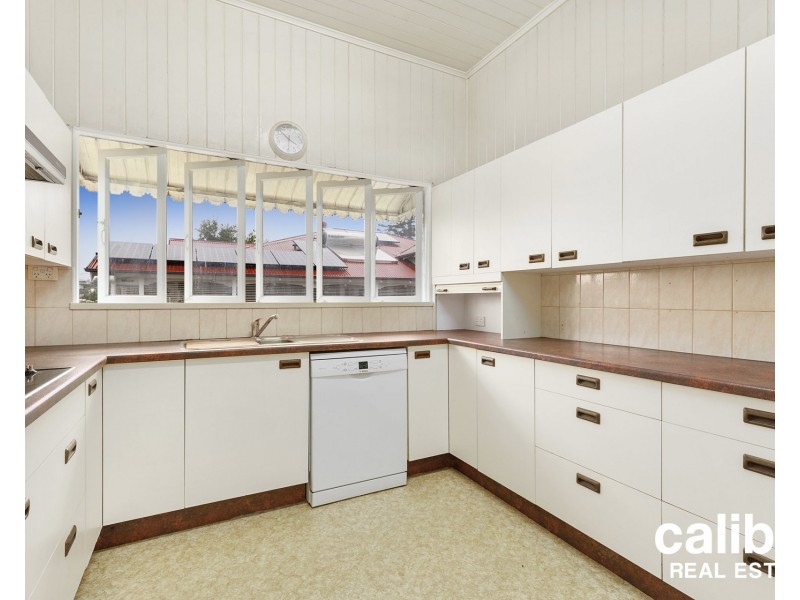 36 Crowther Street, Windsor QLD 4030