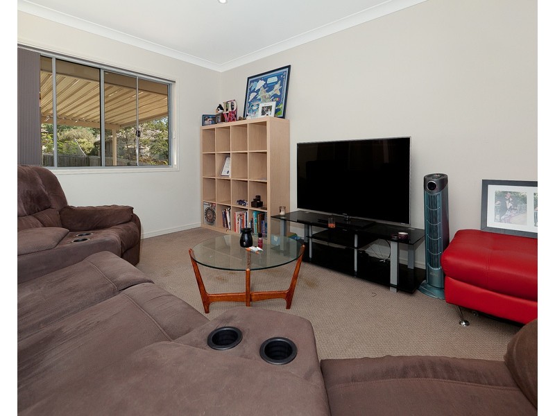 85 High Street, Blackstone QLD 4304