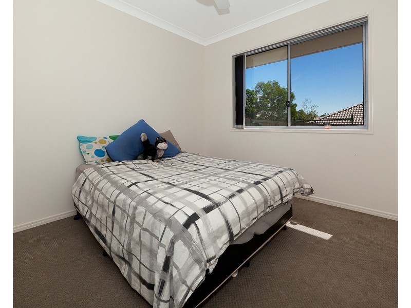 85 High Street, Blackstone QLD 4304