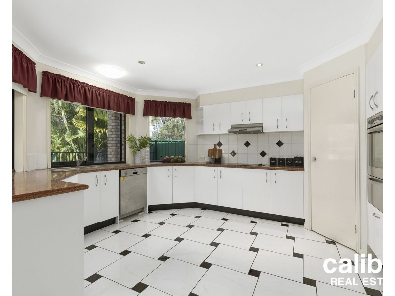 36 Riversleigh Crescent, Eatons Hill QLD 4037