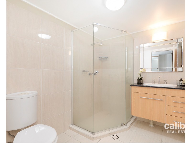 12/72 Sandford Street, St Lucia QLD 4067