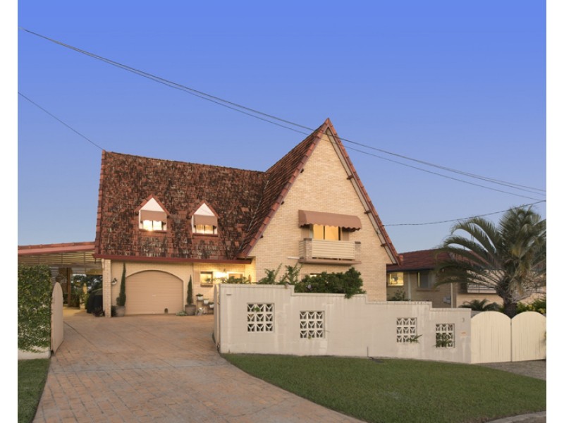 3 Achilles Street, Kedron QLD 4031