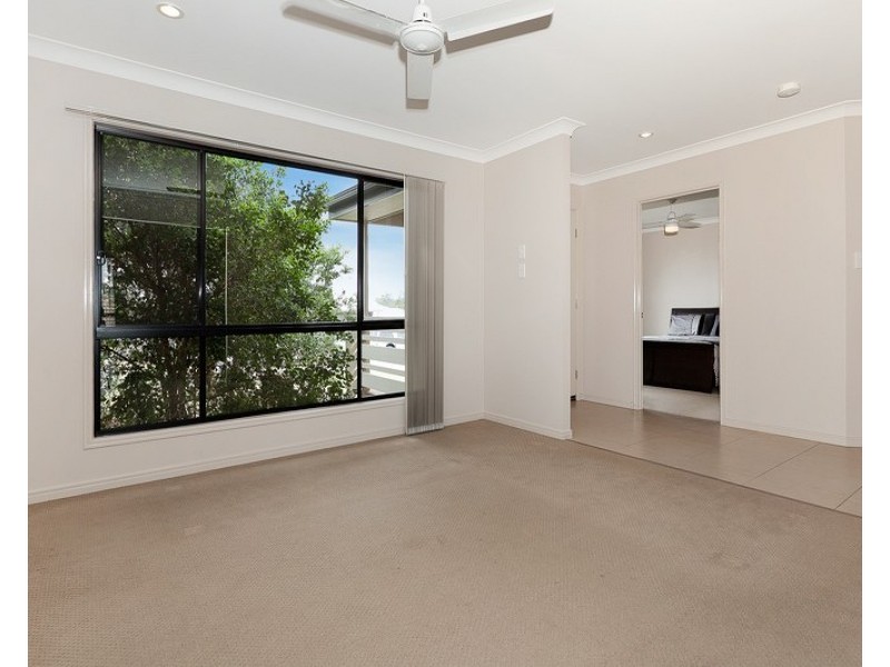 26 Carnarvon Avenue, Springfield Lakes QLD 4300