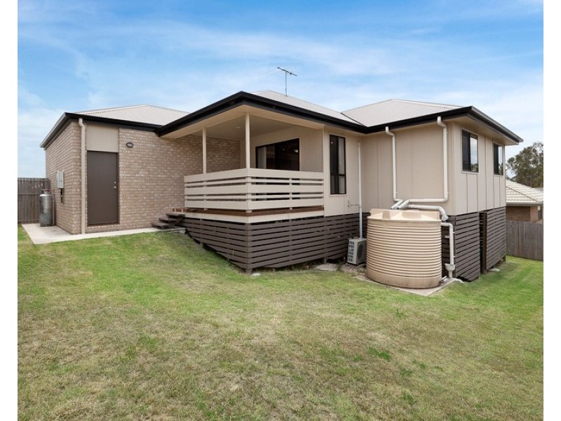26 Carnarvon Avenue, Springfield Lakes QLD 4300