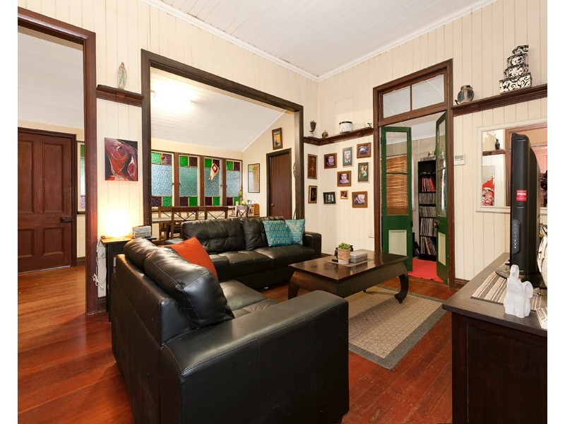 1 Reis Street, Woolloongabba QLD 4102