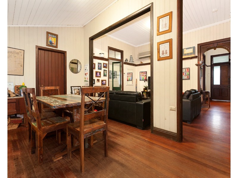 1 Reis Street, Woolloongabba QLD 4102