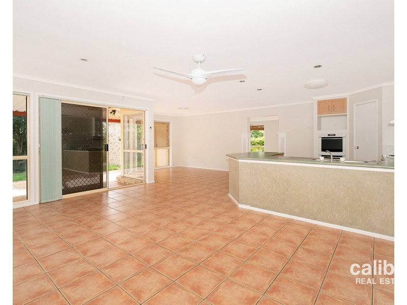 7 Janarde Place, Parkinson QLD 4115