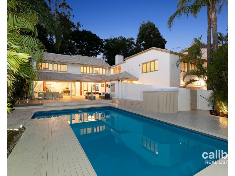 102 Carinya Street, Indooroopilly QLD 4068