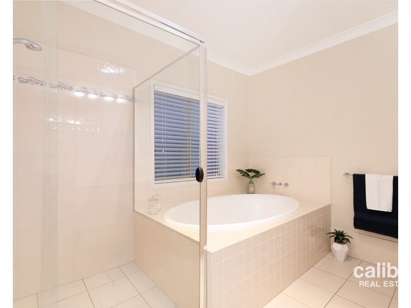 11 Greygum Place, Anstead QLD 4070