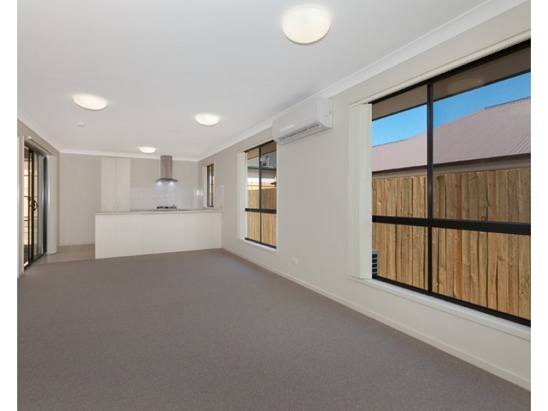 29 Hallvard Crescent, Augustine Heights QLD 4300