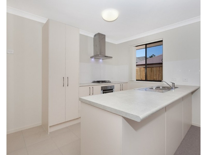 29 Hallvard Crescent, Augustine Heights QLD 4300