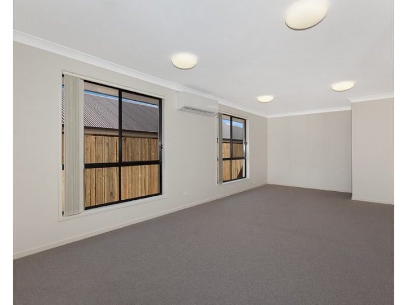 29 Hallvard Crescent, Augustine Heights QLD 4300