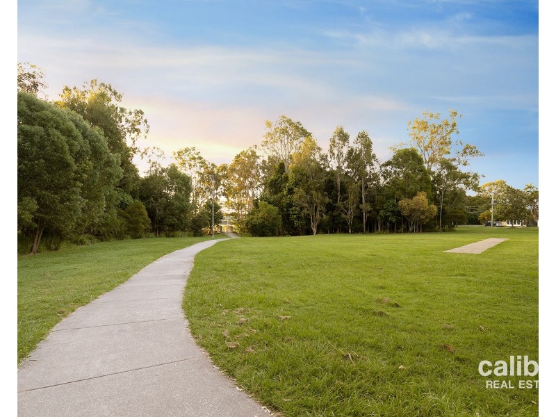 24 Devoran Street, Albany Creek QLD 4035