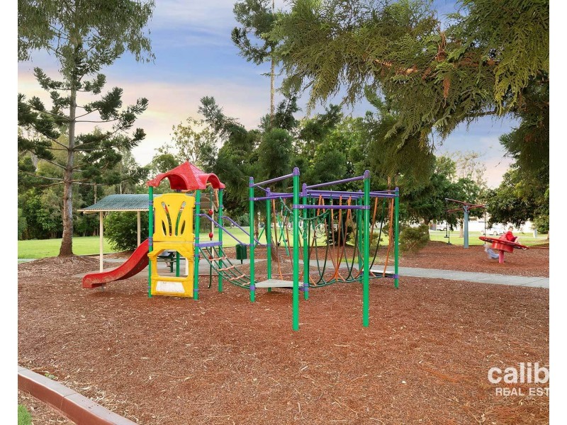 24 Devoran Street, Albany Creek QLD 4035