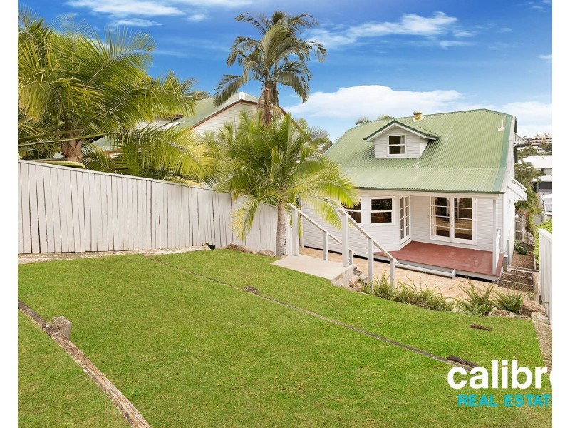 2/10 Cook Street, Red Hill QLD 4059