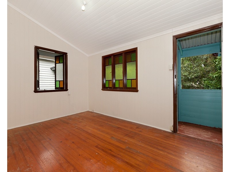 141 Temple Street, Coorparoo QLD 4151