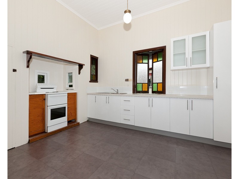 141 Temple Street, Coorparoo QLD 4151