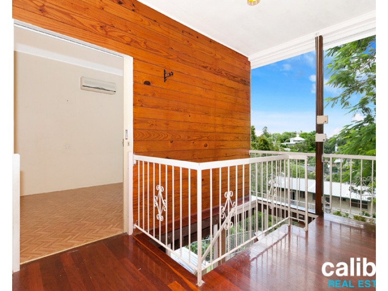 11 Arthur Terrace, Red Hill QLD 4059
