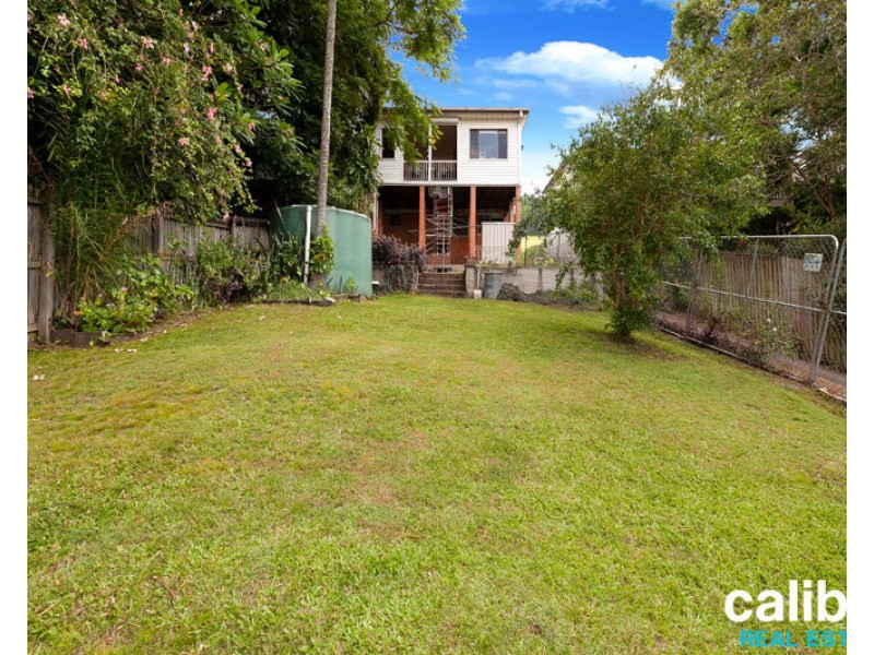 11 Arthur Terrace, Red Hill QLD 4059