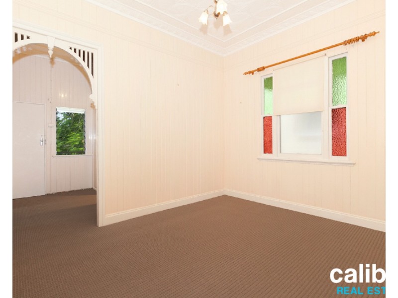 11 Arthur Terrace, Red Hill QLD 4059