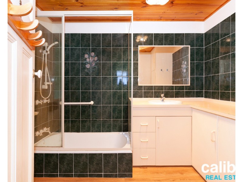 11 Arthur Terrace, Red Hill QLD 4059