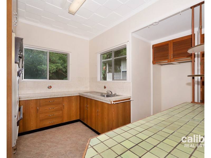 76 Carey Street, Bardon QLD 4065