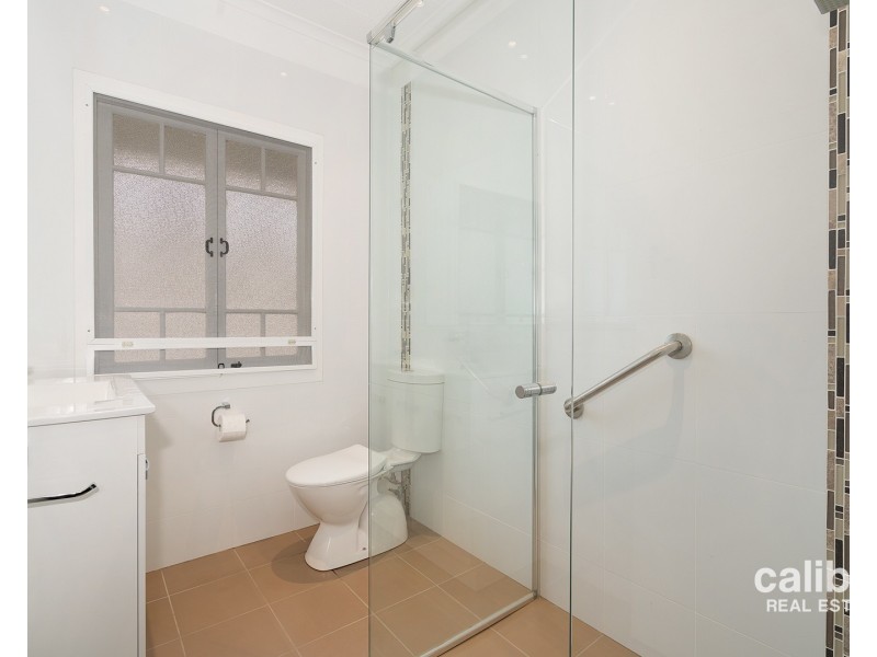 76 Carey Street, Bardon QLD 4065