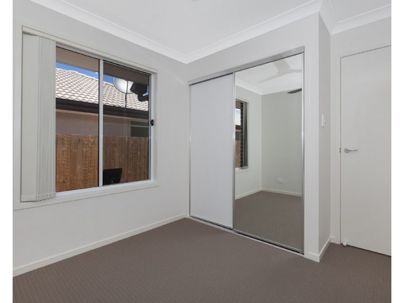 48 Hallvard Crescent, Augustine Heights QLD 4300