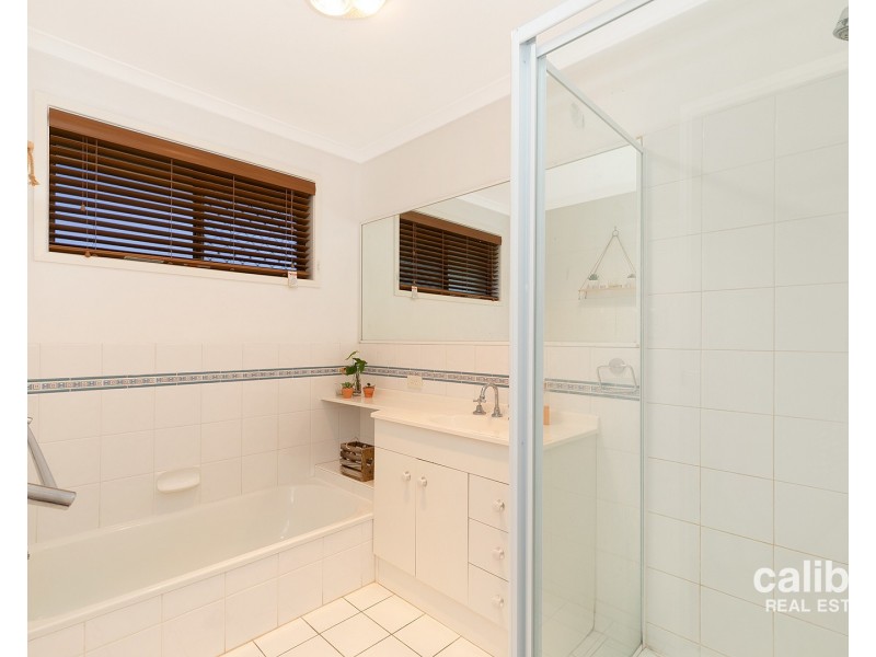 11 Acacia Place, Camira QLD 4300