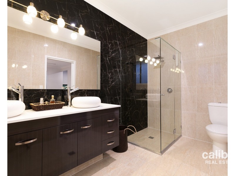 56E Main Avenue, Bardon QLD 4065