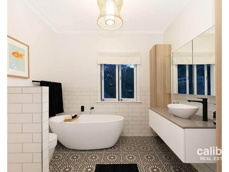 91 Coronation Street, Bardon QLD 4065