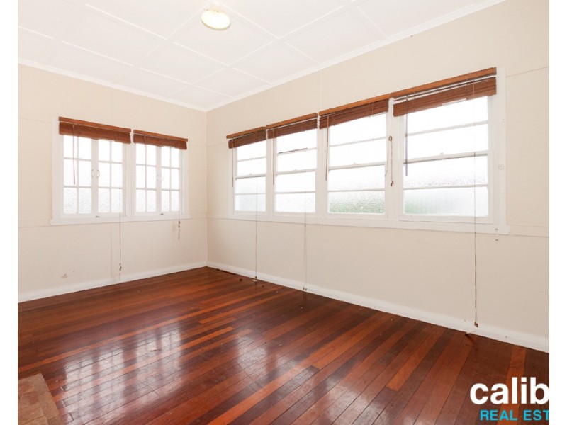 10 Berpi Street, Stafford QLD 4053