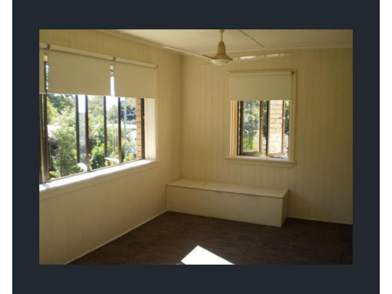 22 Morgan Terrace, Bardon QLD 4065