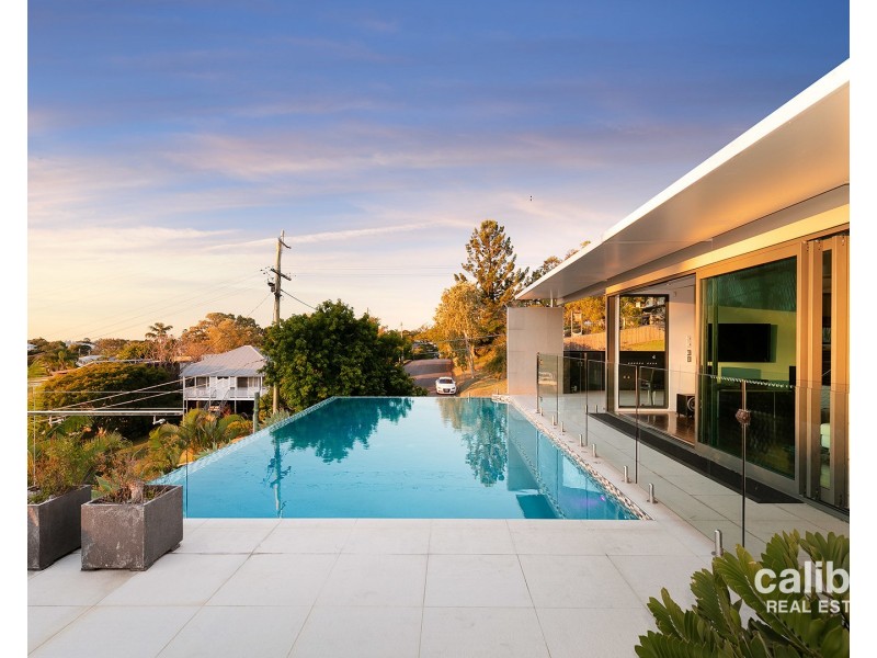 23 Churchward Street, Greenslopes QLD 4120