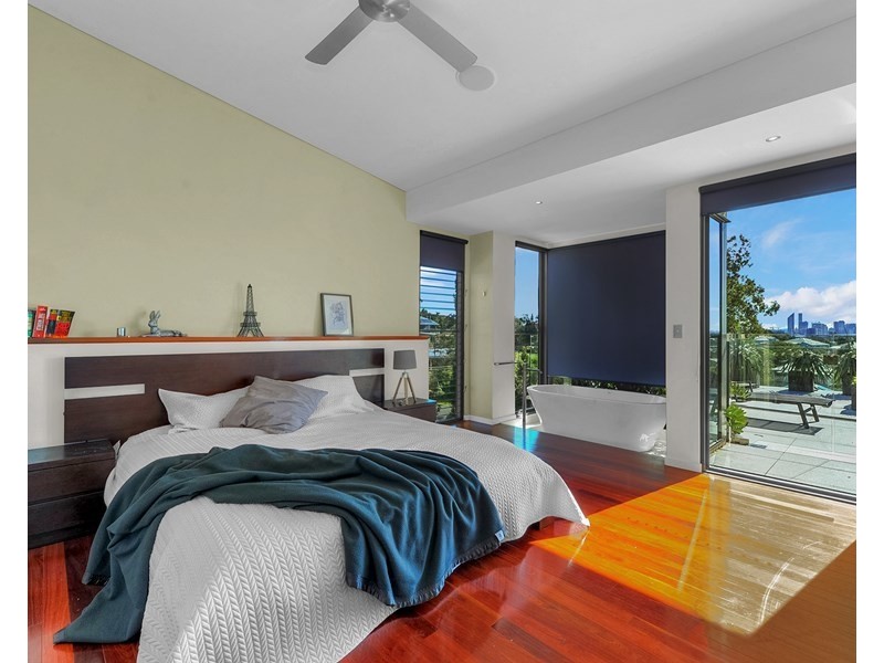 23 Churchward Street, Greenslopes QLD 4120