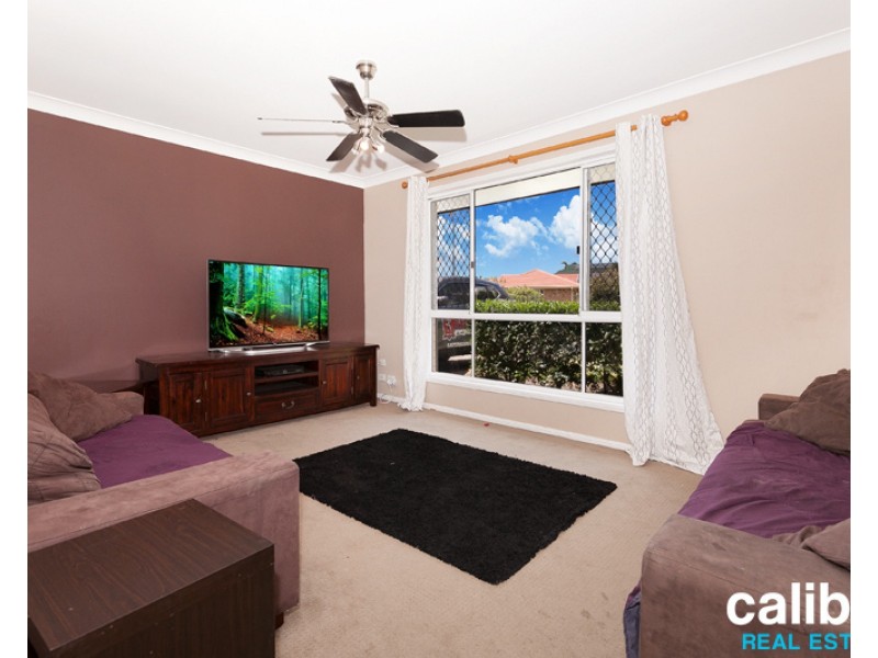 18 Corypha Crescent, Calamvale QLD 4116