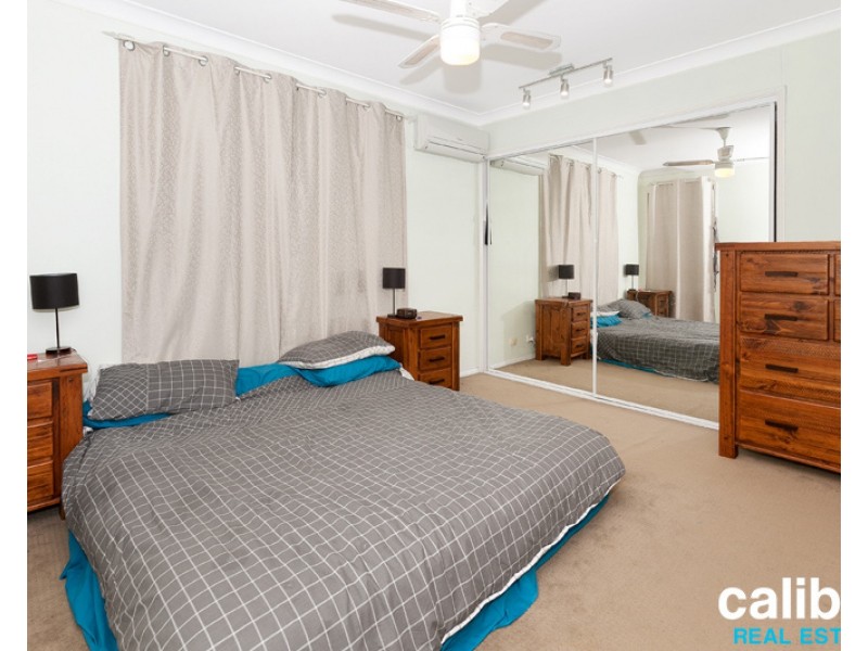 18 Corypha Crescent, Calamvale QLD 4116