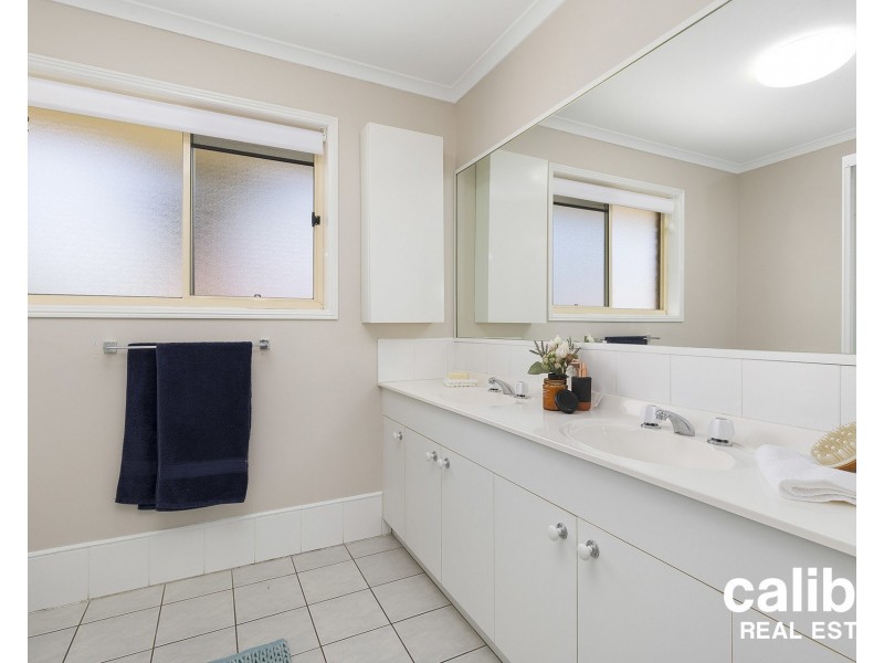 26 Lynford Place, Bridgeman Downs QLD 4035