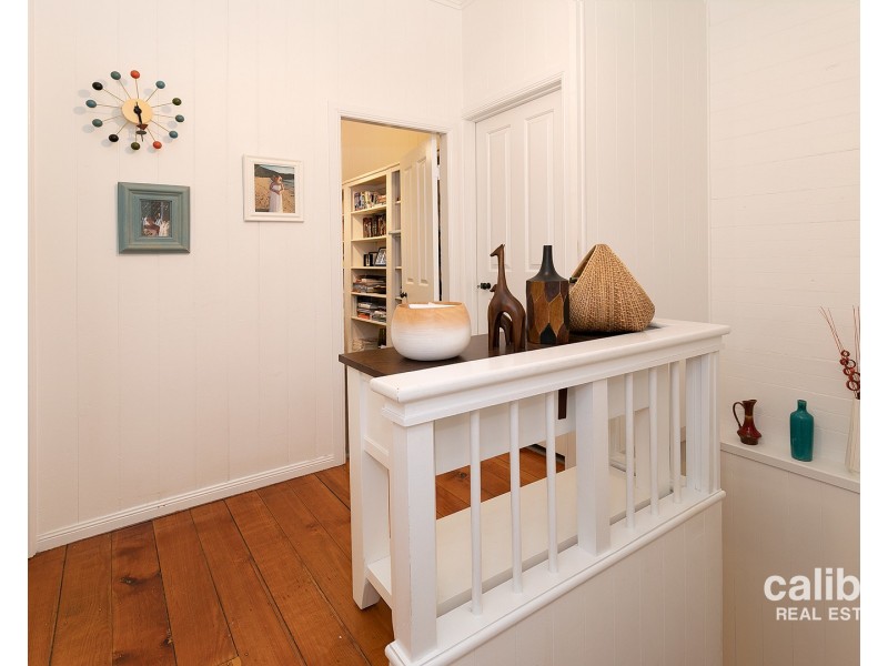 6 Cross Street, Red Hill QLD 4059