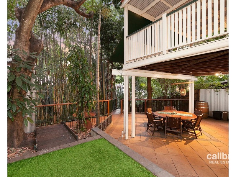 6 Cross Street, Red Hill QLD 4059