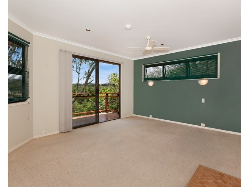 4 Jingara Court, Karana Downs QLD 4306