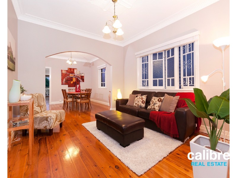 91 Lewin Street, Bardon QLD 4065