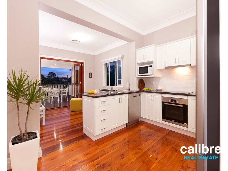91 Lewin Street, Bardon QLD 4065