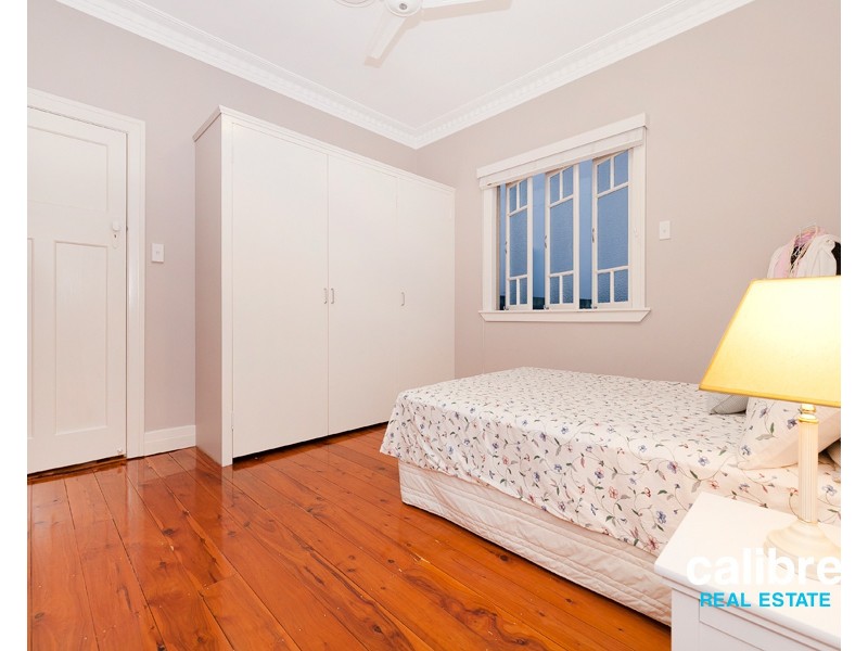 91 Lewin Street, Bardon QLD 4065