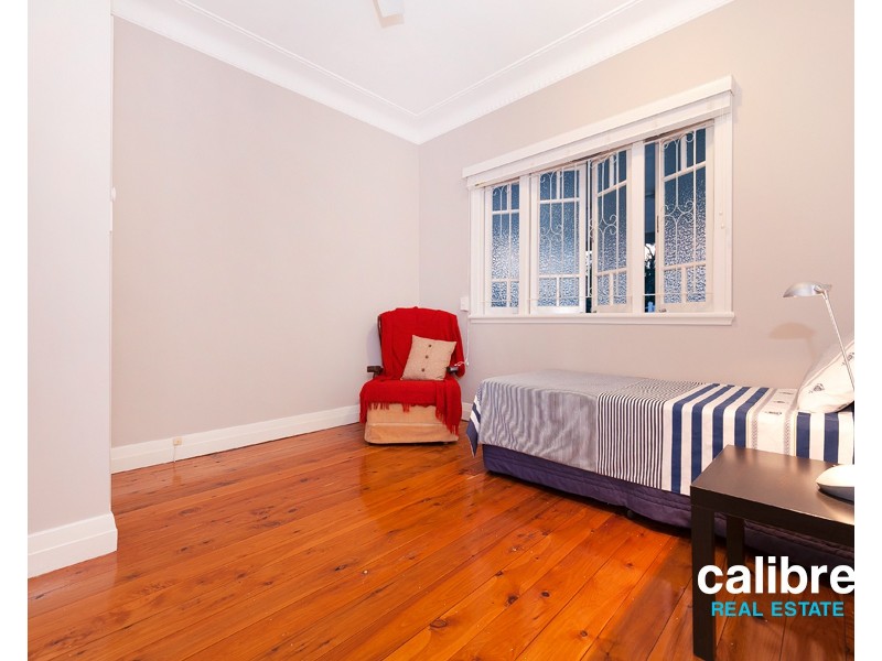 91 Lewin Street, Bardon QLD 4065