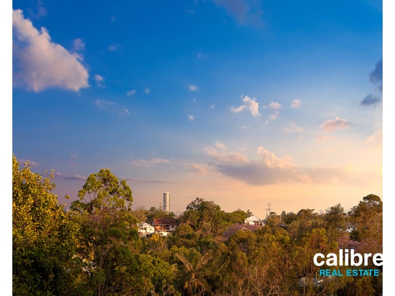 91 Lewin Street, Bardon QLD 4065