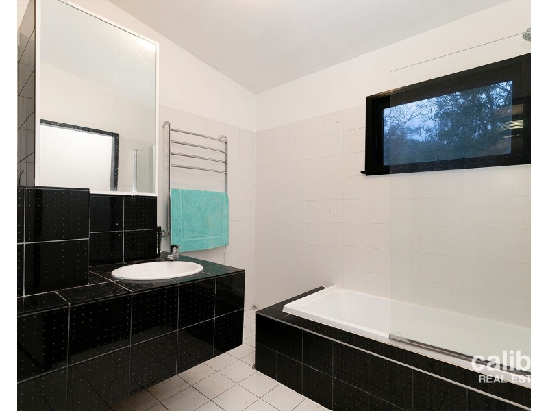 11 Hawick Street, Ashgrove QLD 4060